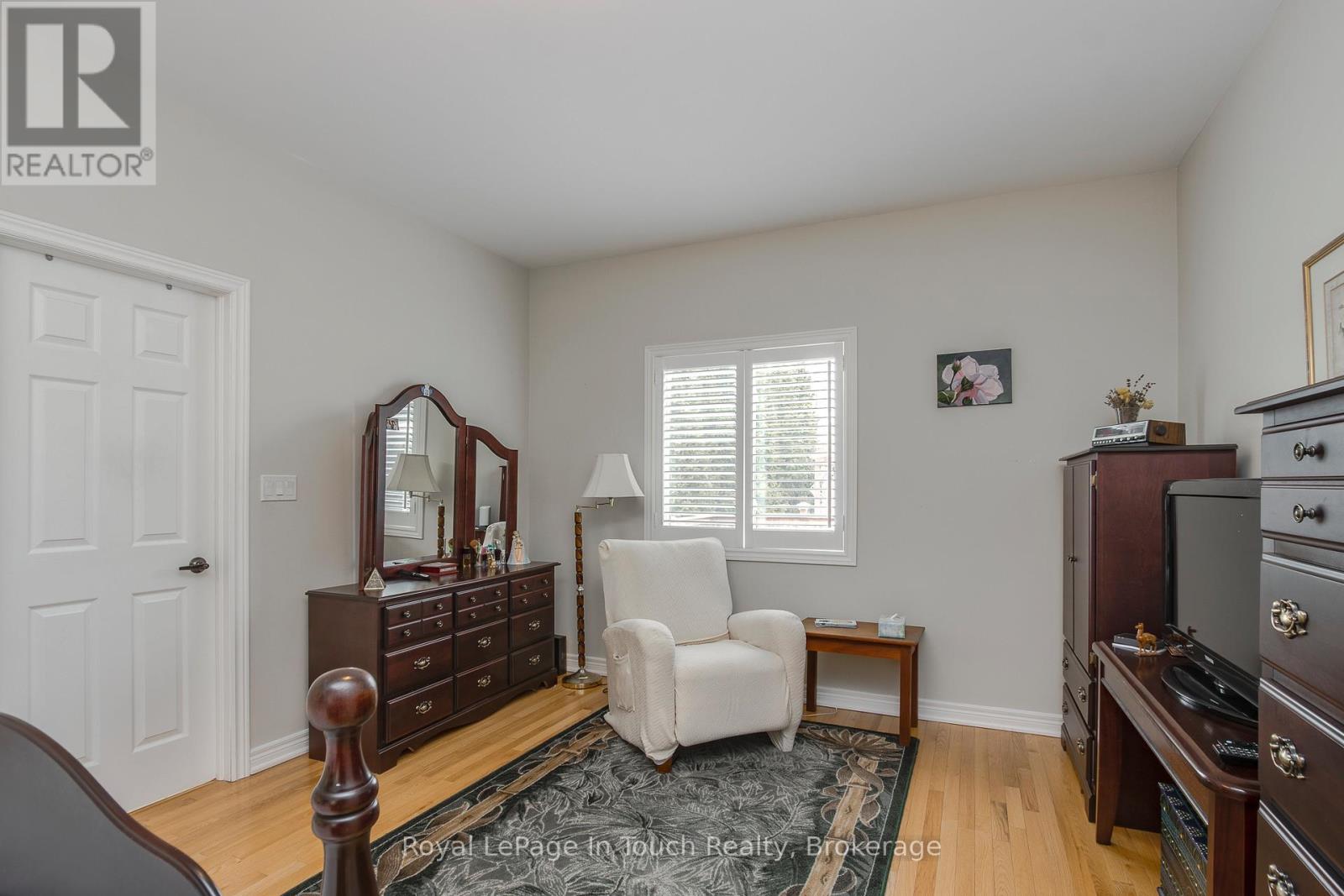 75 Pearl Street, Wasaga Beach, Ontario  L9Z 0G8 - Photo 22 - S12950120