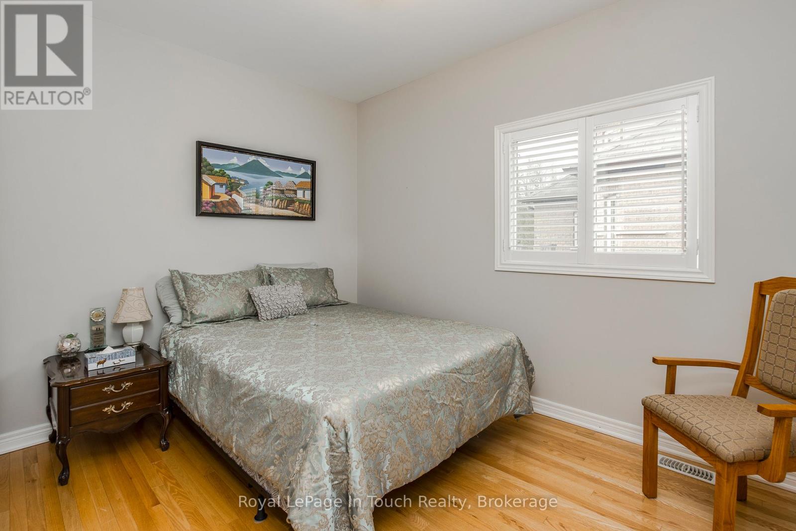 75 Pearl Street, Wasaga Beach, Ontario  L9Z 0G8 - Photo 26 - S12950120