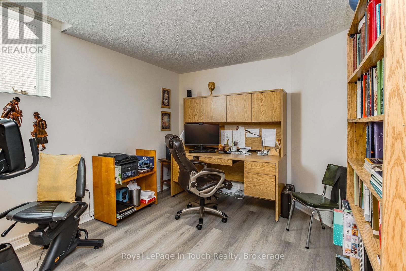 75 Pearl Street, Wasaga Beach, Ontario  L9Z 0G8 - Photo 33 - S12950120