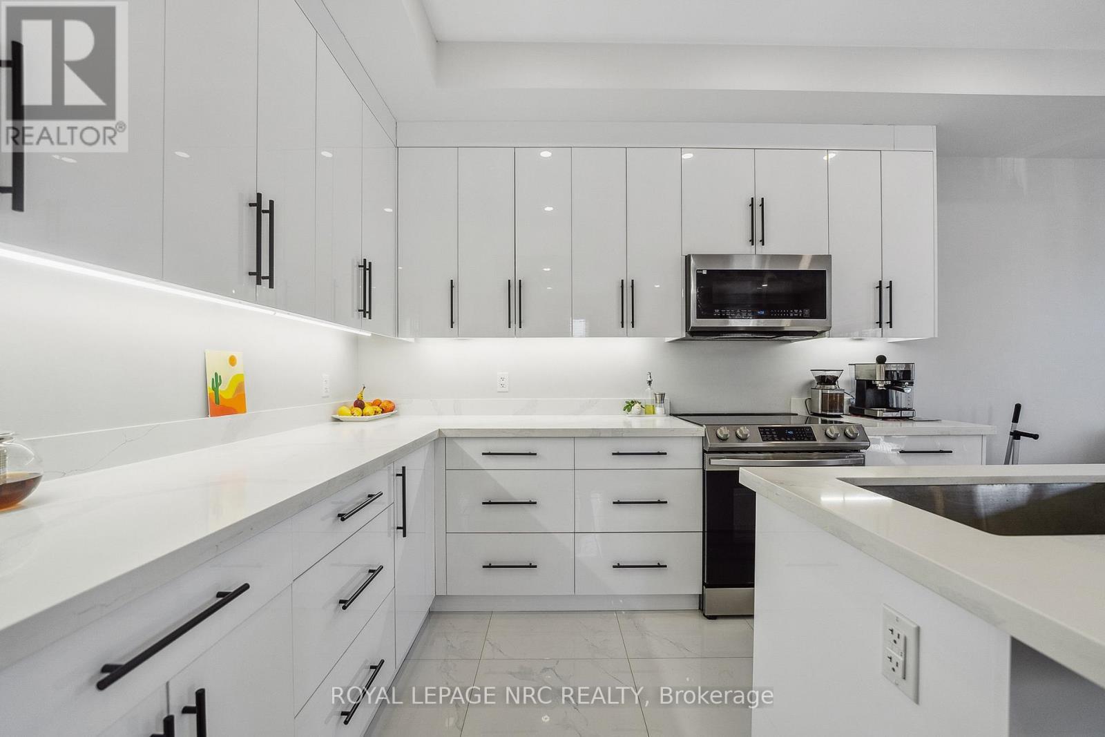 668 Quaker Road, Welland, Ontario  L3C 3H2 - Photo 10 - X12950198