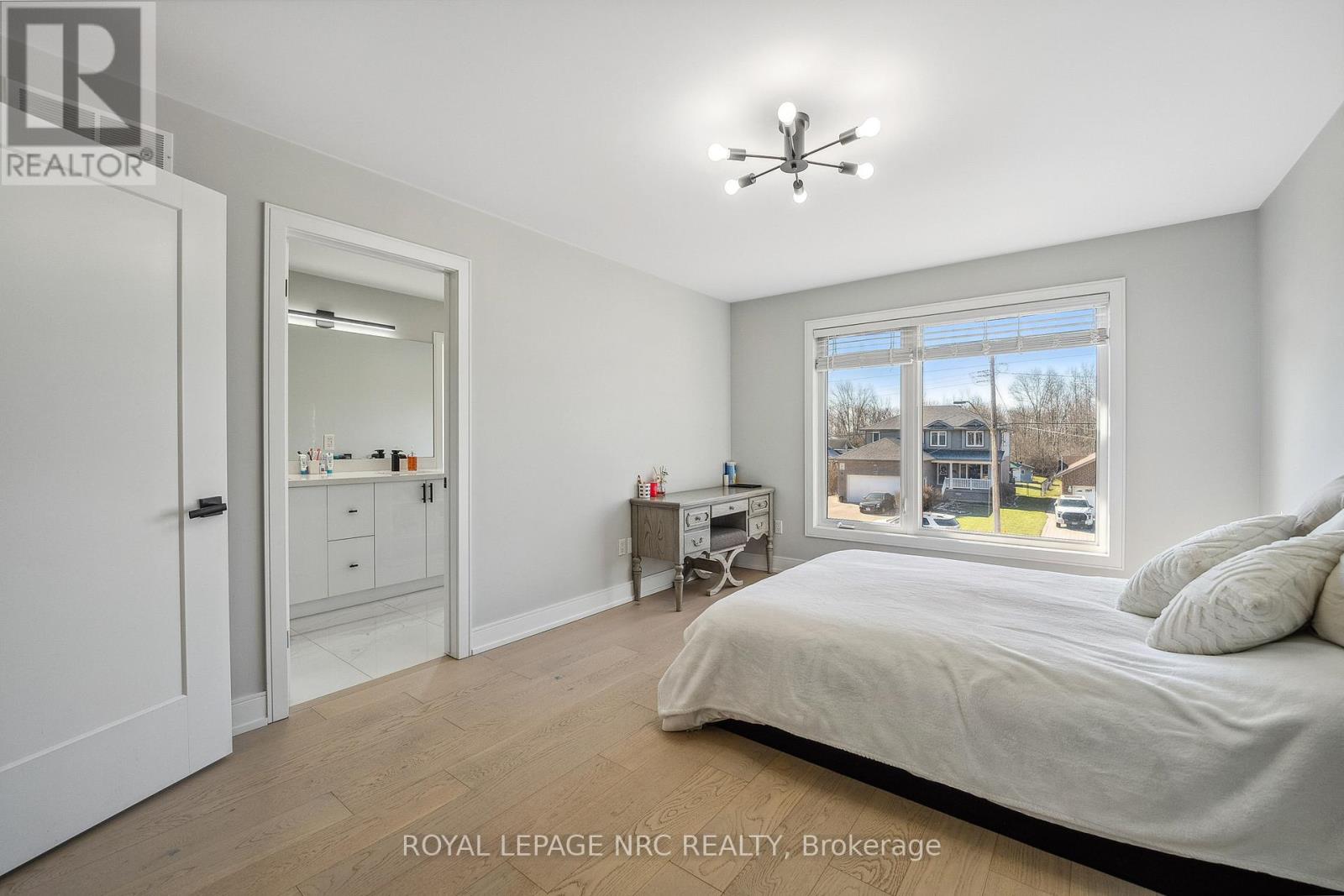 668 Quaker Road, Welland, Ontario  L3C 3H2 - Photo 14 - X12950198