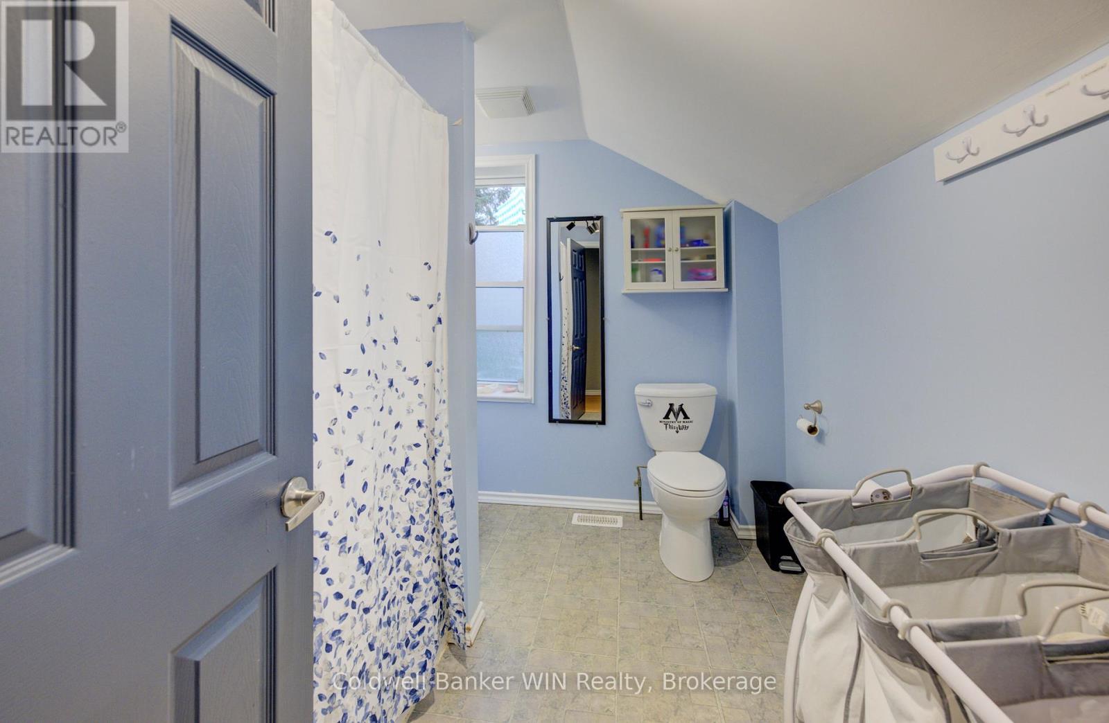 3 Page Street, Wellington North (Mount Forest), Ontario  N0G 2L3 - Photo 23 - X12950094