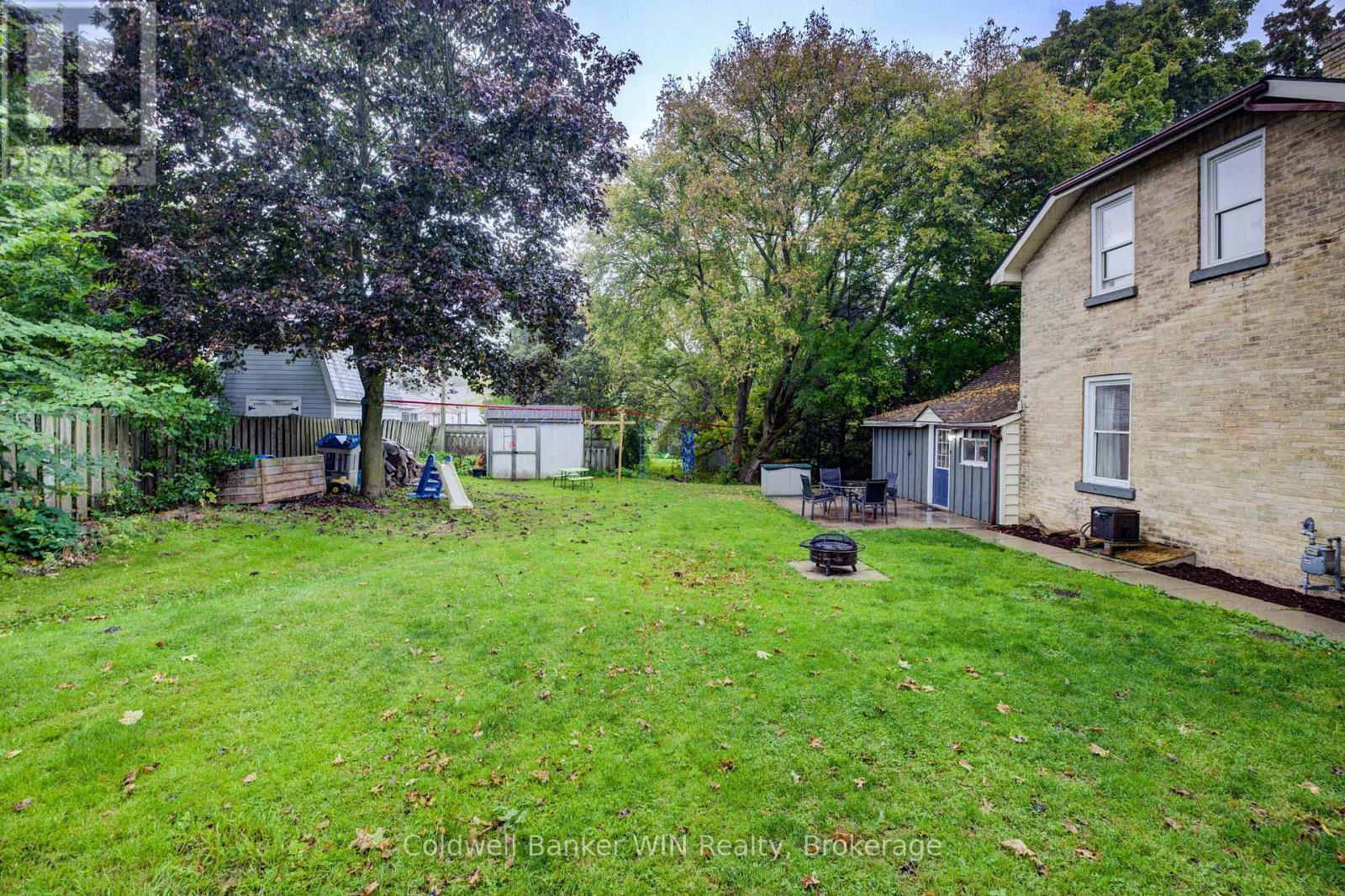 3 Page Street, Wellington North (Mount Forest), Ontario  N0G 2L3 - Photo 32 - X12950094