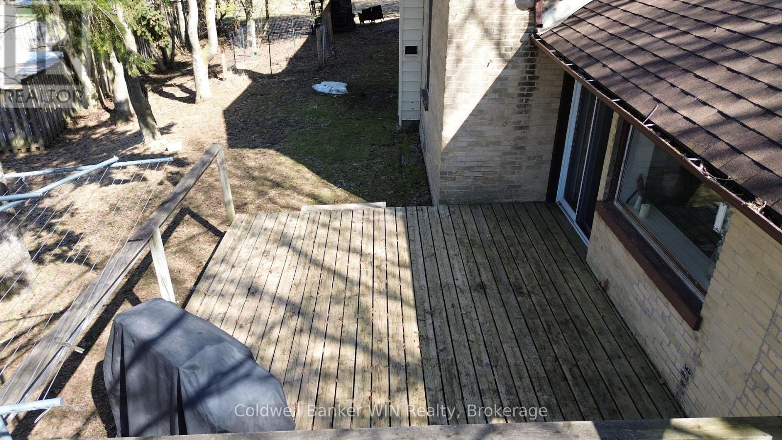 3 Page Street, Wellington North (Mount Forest), Ontario  N0G 2L3 - Photo 39 - X12950094