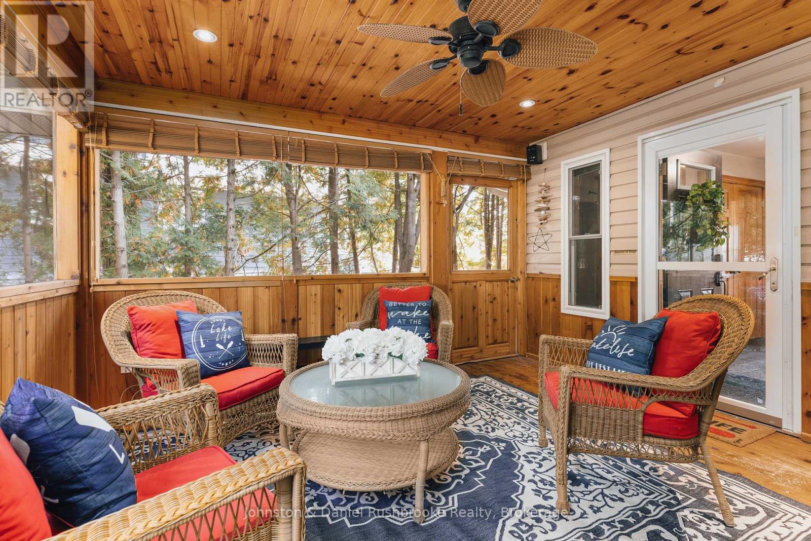 1051 Evanswood Drive, Gravenhurst, Ontario  P0E 1G0 - Photo 13 - X12950162