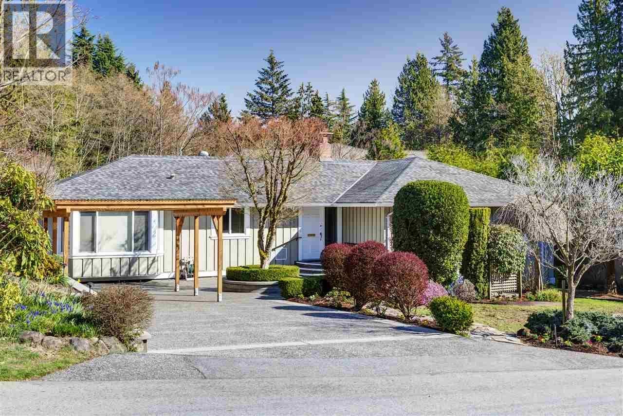1140 SINCLAIR STREET, West Vancouver, British Columbia