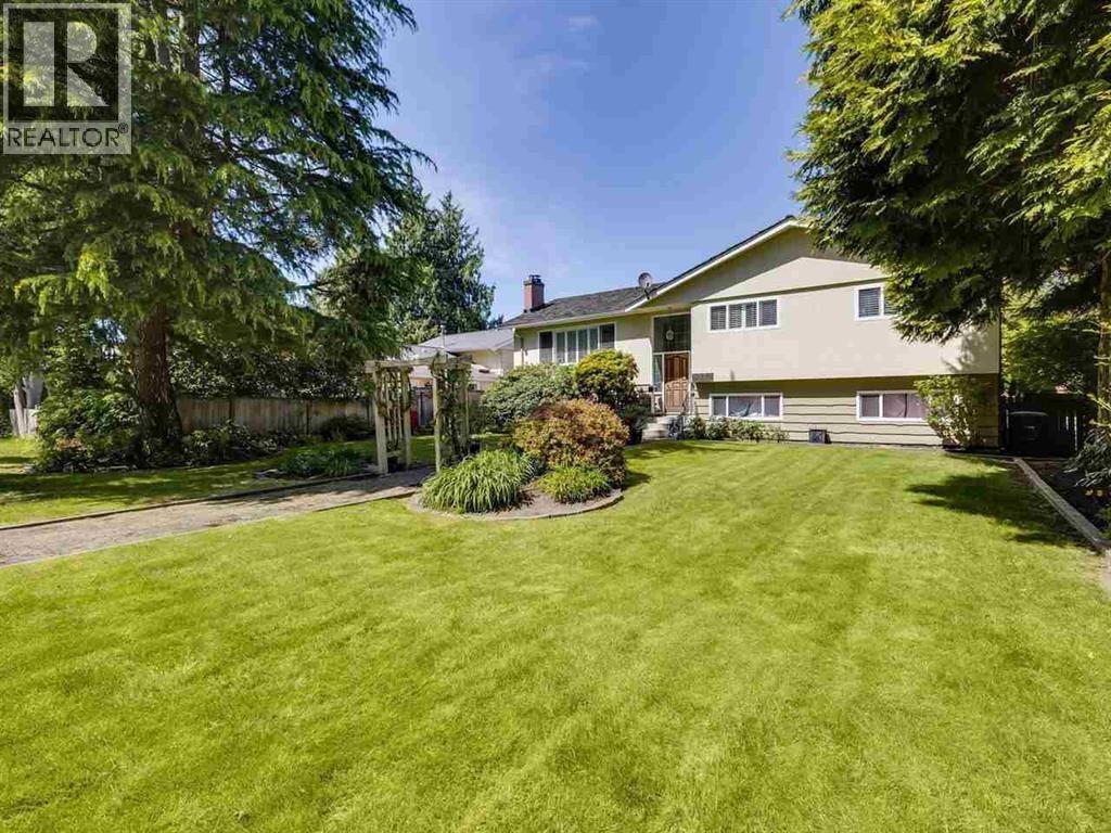 Upper Floor 3583 W 50 Avenue, Vancouver, British Columbia  V6N 3V3 - Photo 2 - R3106354