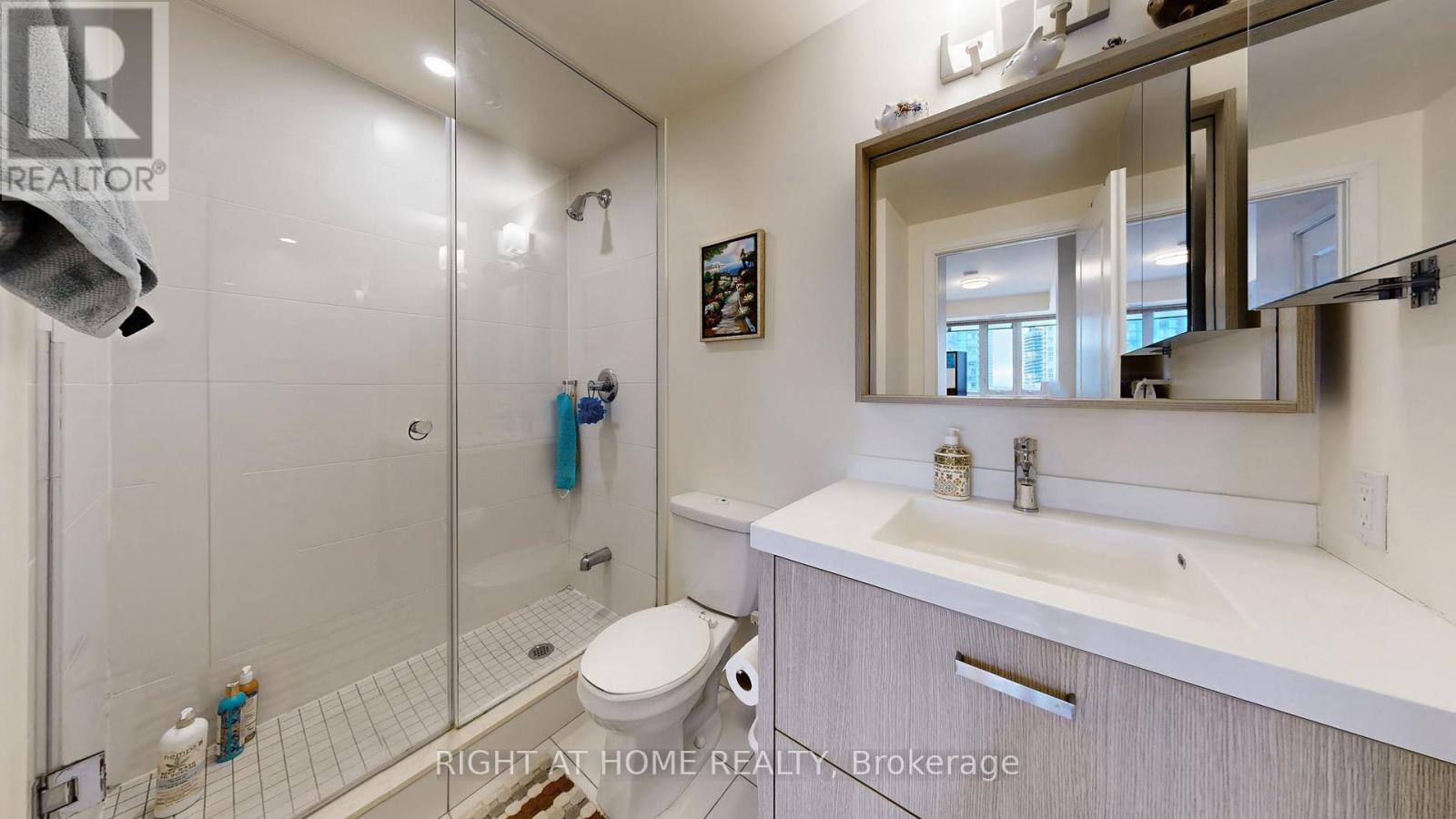 1031 - 560 Front Street W, Toronto, Ontario M5V 1C1 - Photo 11 - C12950104