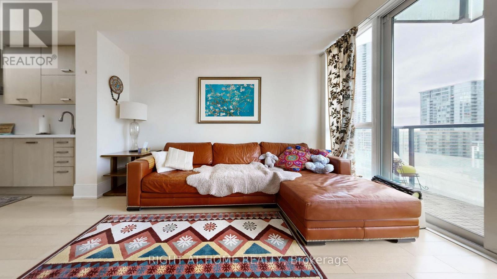 1031 - 560 Front Street W, Toronto, Ontario M5V 1C1 - Photo 4 - C12950104