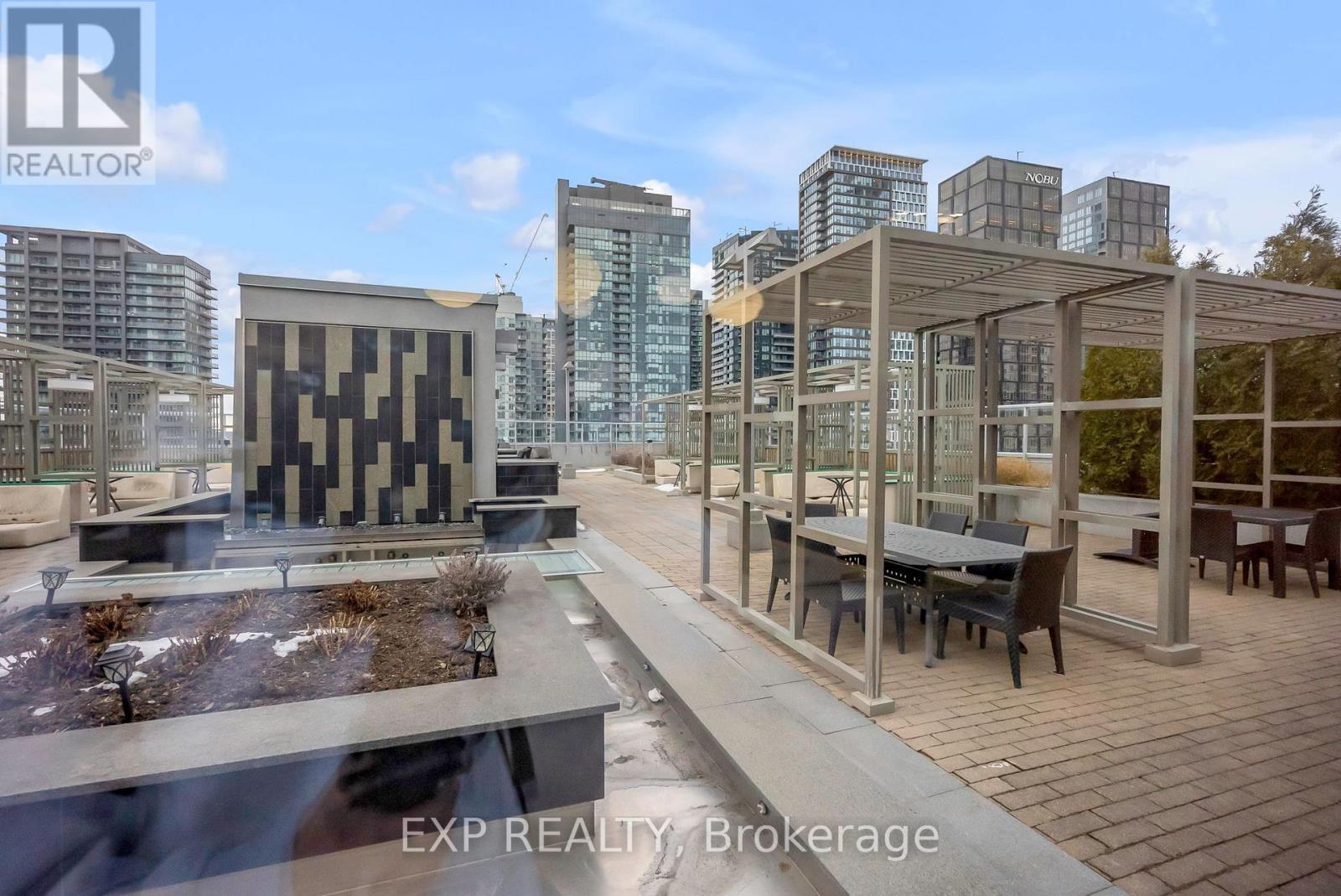 2021 - 352 Front Street W, Toronto, Ontario  M5V 0K3 - Photo 21 - C12950178