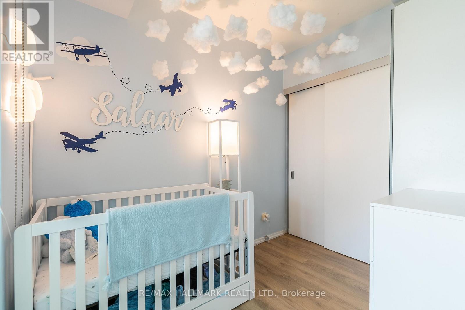 2409 - 197 Yonge Street, Toronto, Ontario  M5B 1M4 - Photo 17 - C12950190