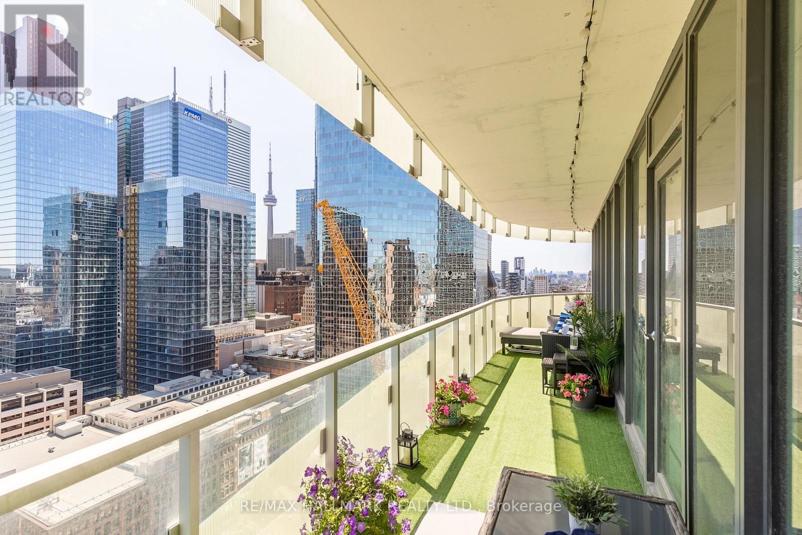 2409 - 197 Yonge Street, Toronto, Ontario  M5B 1M4 - Photo 21 - C12950190