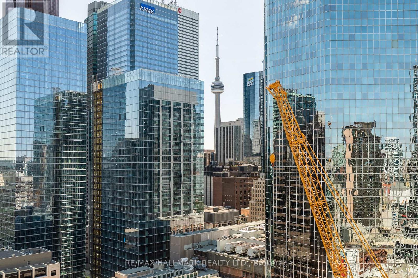 2409 - 197 Yonge Street, Toronto, Ontario  M5B 1M4 - Photo 29 - C12950190