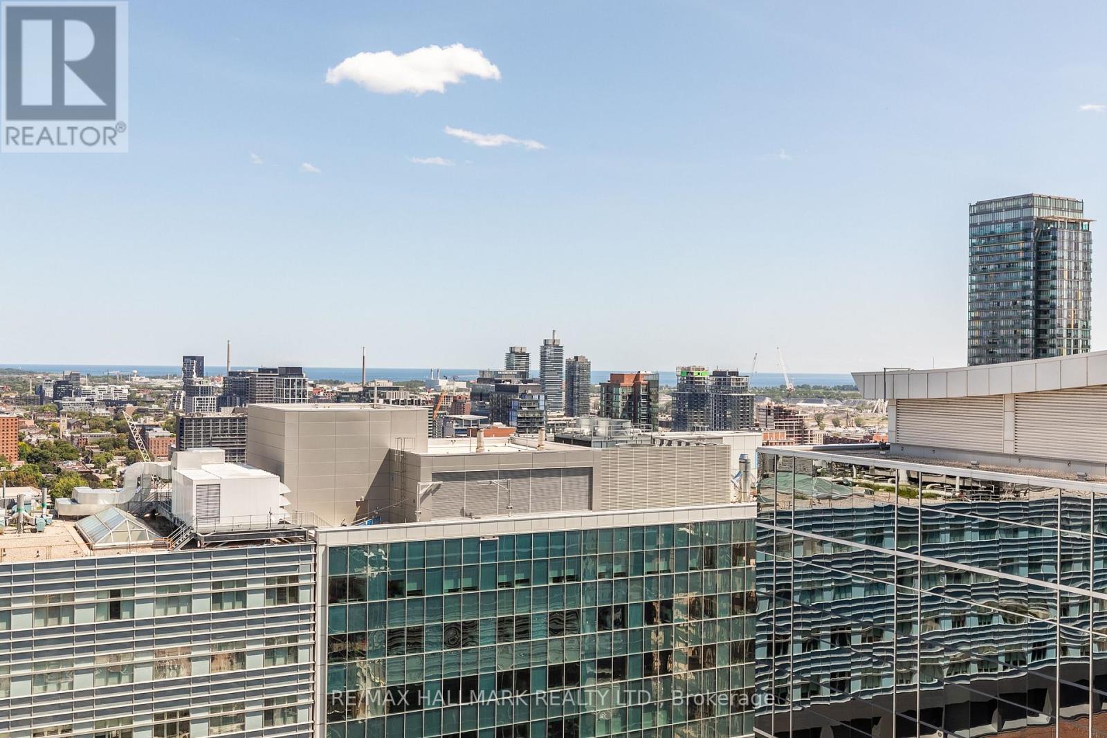 2409 - 197 Yonge Street, Toronto, Ontario  M5B 1M4 - Photo 30 - C12950190