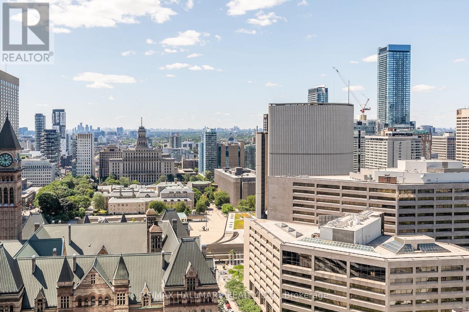 2409 - 197 Yonge Street, Toronto, Ontario  M5B 1M4 - Photo 33 - C12950190