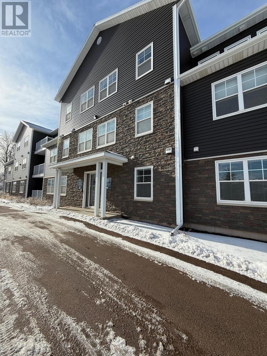101 29 Stratford Road, Stratford, Prince Edward Island  C1B 1T4 - Photo 2 - 202604031
