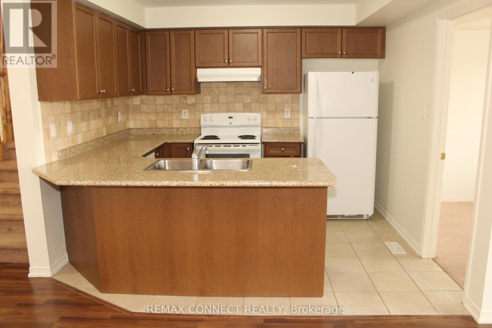 37 Chaston Road, Ajax, Ontario  L1Z 0M5 - Photo 5 - E12950136