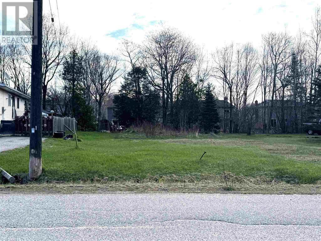 14 Solomon St, Blind River, Ontario  P0R 1B0 - Photo 6 - SM253408