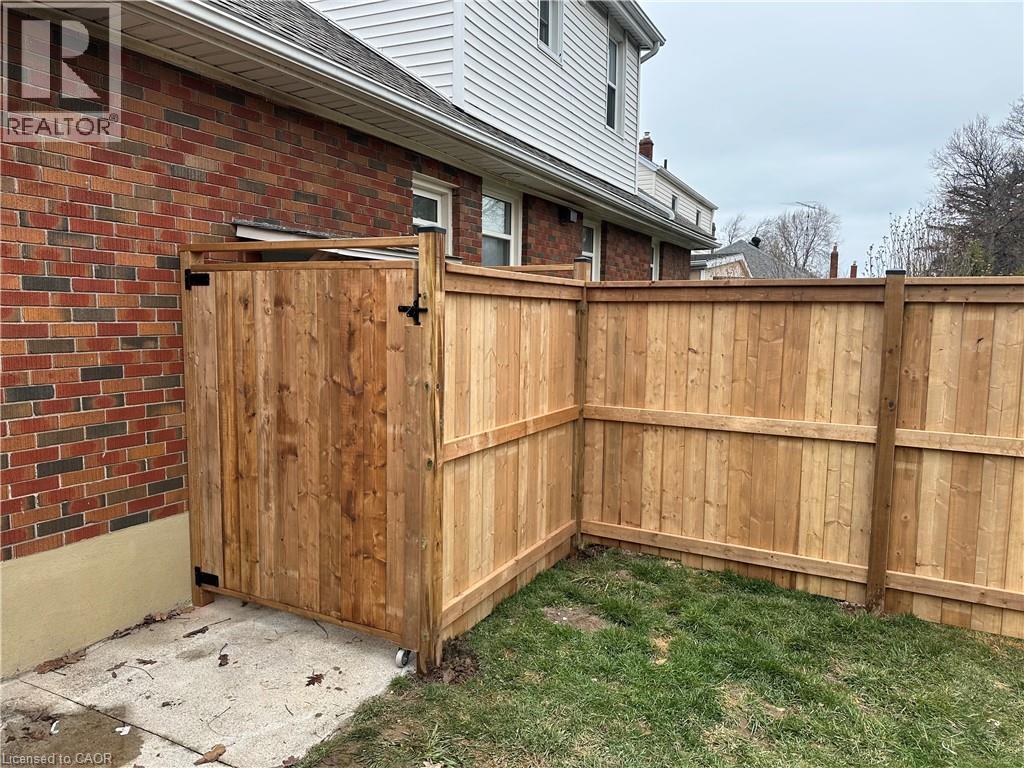 450 Niagara Street Unit# 2, St. Catharines, Ontario  L2M 3P2 - Photo 2 - 40814554