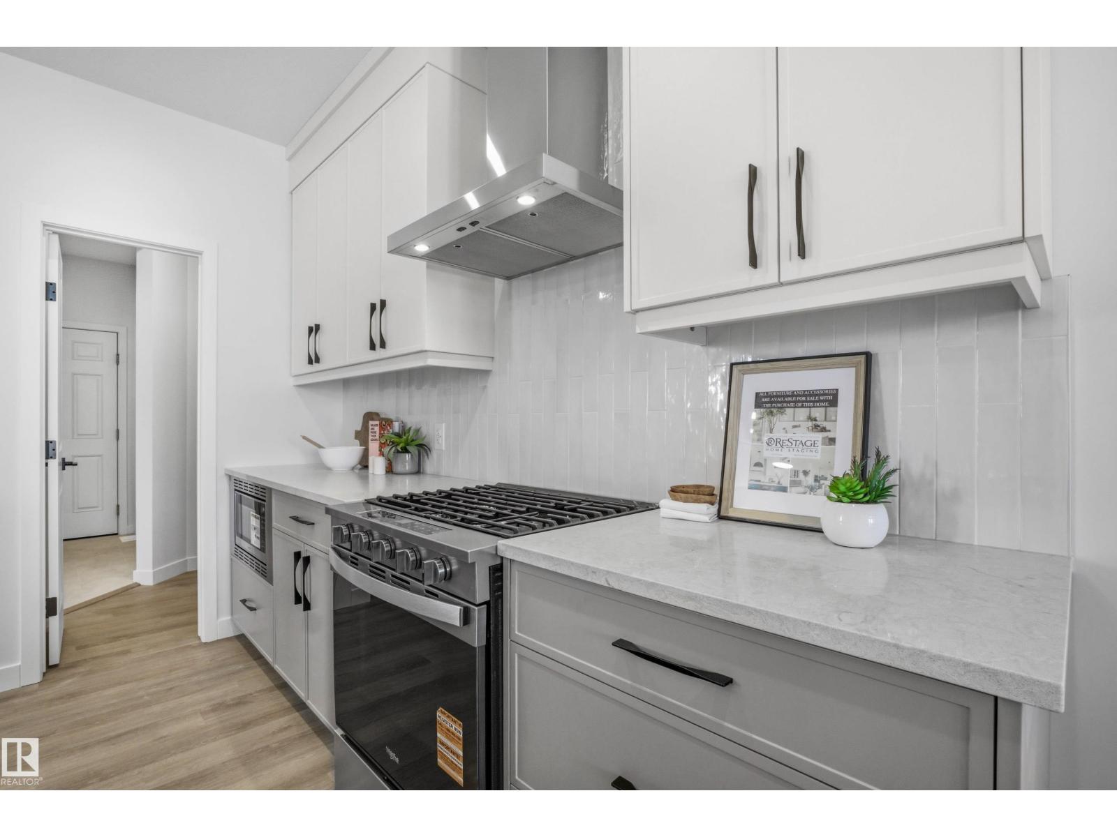 3704 Cross Ld Sw, Edmonton, Alberta  T6W 4M8 - Photo 6 - E4476239