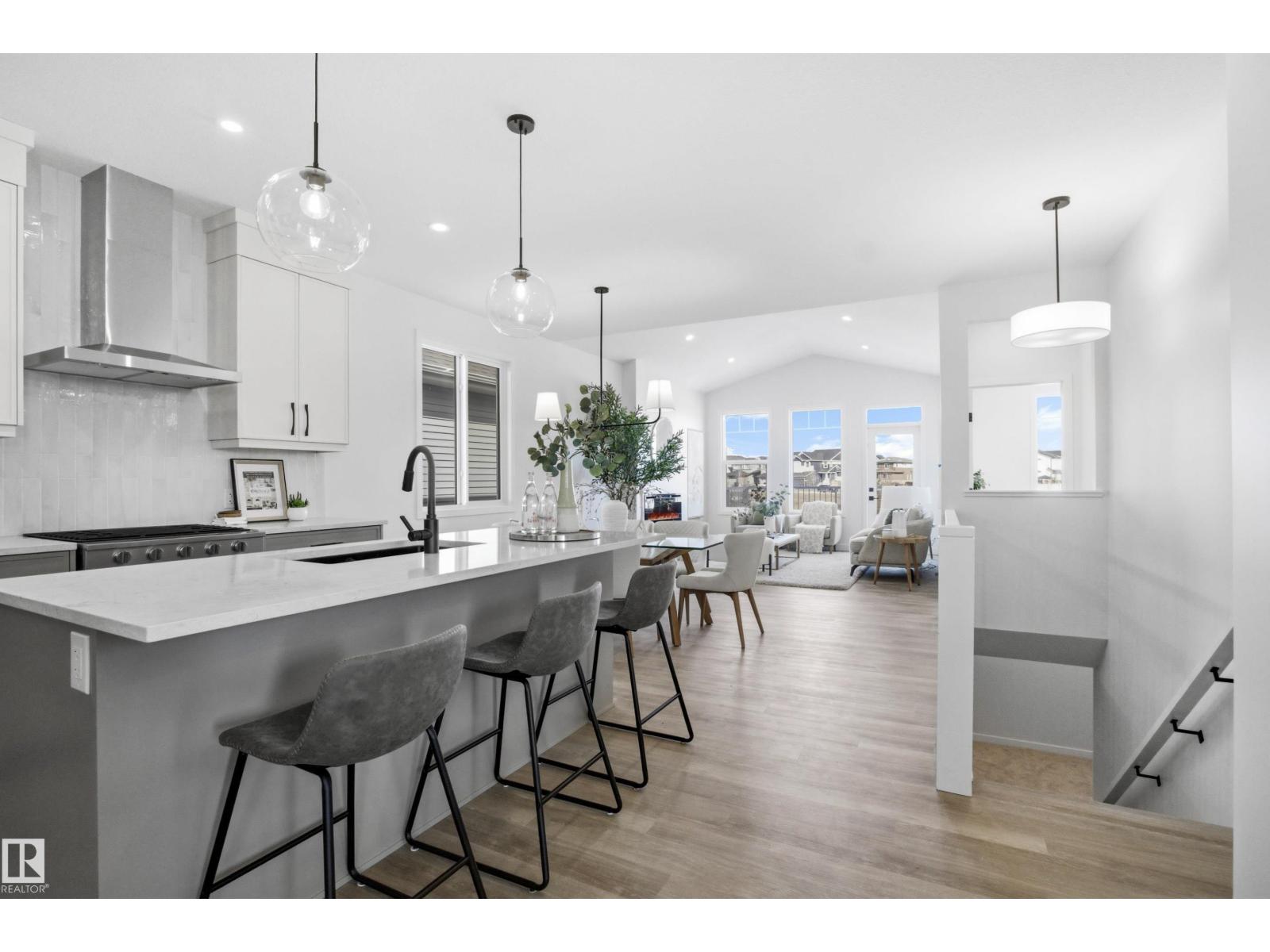 3704 Cross Ld Sw, Edmonton, Alberta  T6W 4M8 - Photo 3 - E4476239