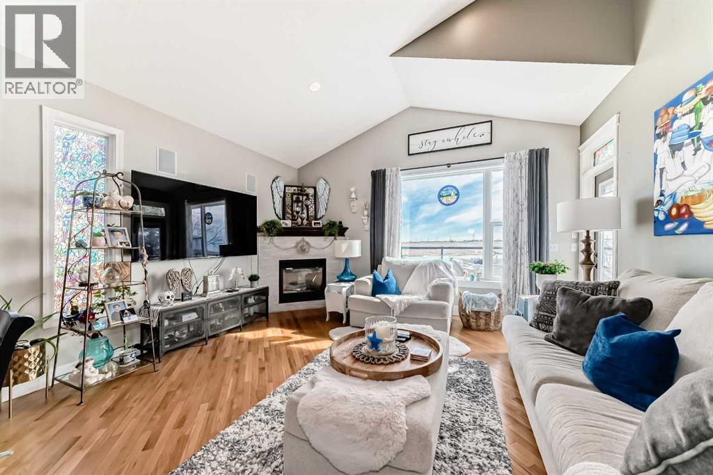 33 Boulder Creek Manor SE, Langdon, Alberta  T0J 1X3 - Photo 17 - A2291251