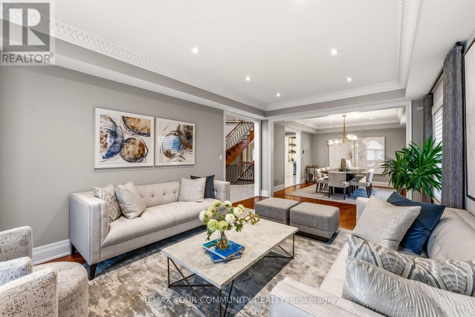 37 Vaughan Boulevard, Vaughan, Ontario  L4J 3N8 - Photo 8 - N12950042