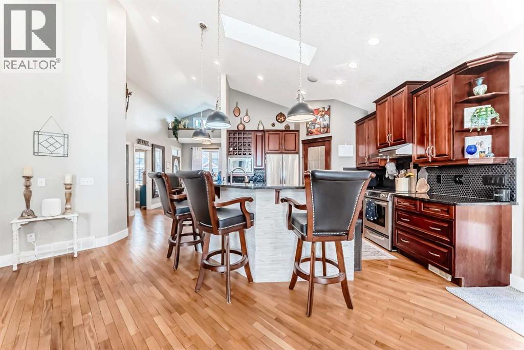 33 Boulder Creek Manor SE, Langdon, Alberta  T0J 1X3 - Photo 11 - A2291251