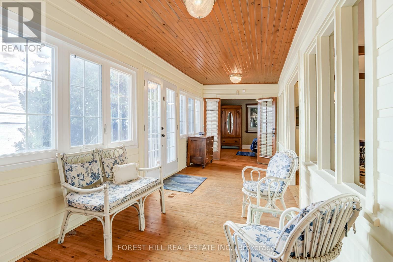 41 Sunnypoint Drive, Innisfil, Ontario  L9S 2X4 - Photo 4 - N12950062