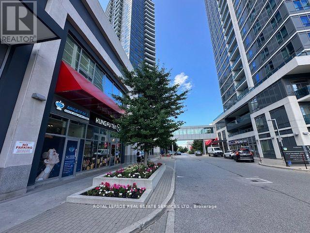 102 - 7163 Yonge Street, Markham, Ontario  L3T 2A9 - Photo 2 - N12950074