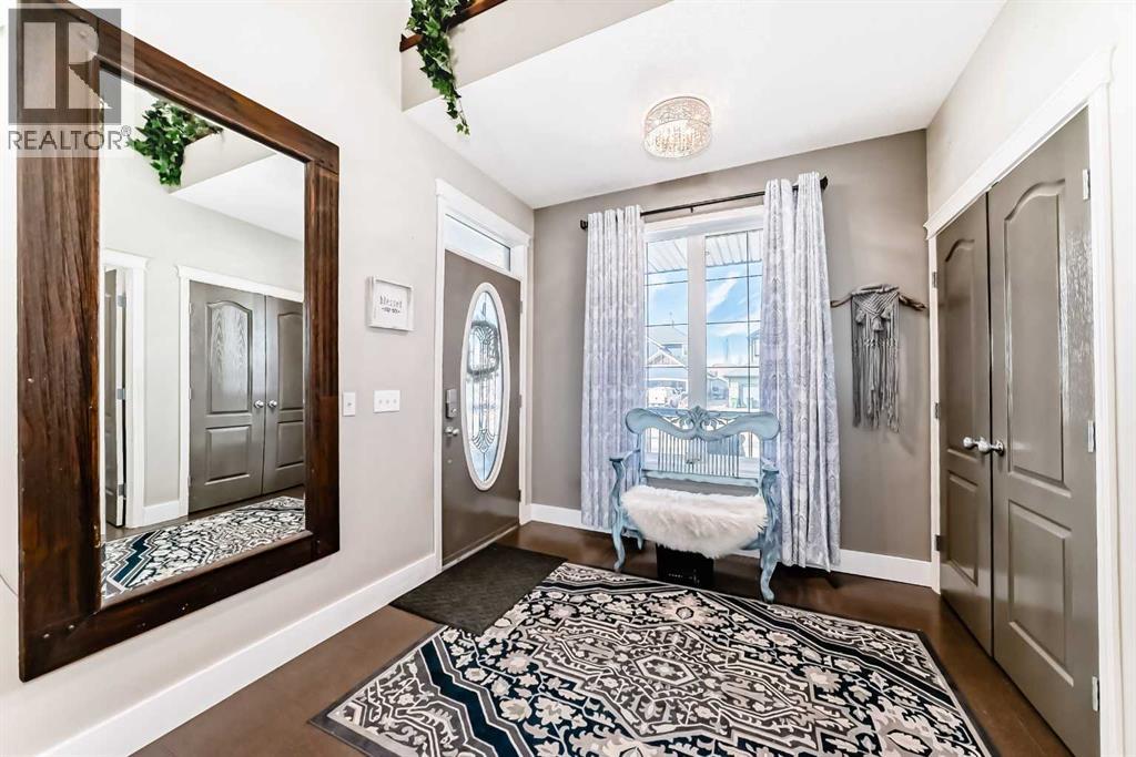 33 Boulder Creek Manor SE, Langdon, Alberta  T0J 1X3 - Photo 4 - A2291251