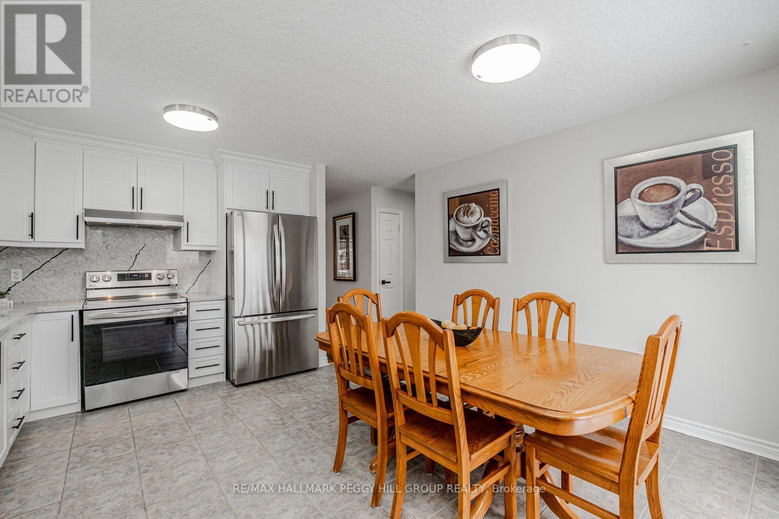 121 Sovereign's Gate, Barrie, Ontario  L4N 0Y9 - Photo 3 - S12950130