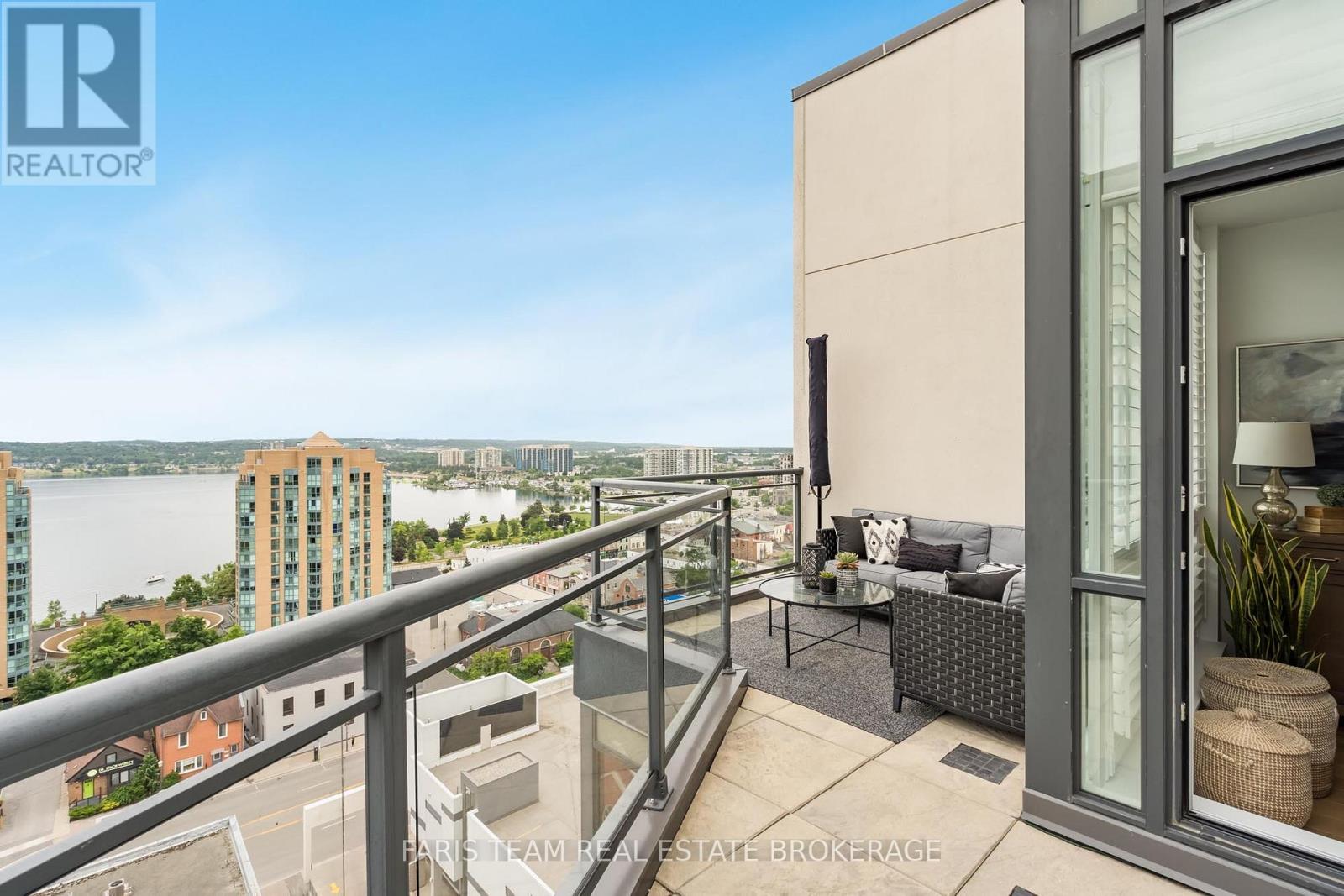 Gph5 - 111 Worsley Street, Barrie, Ontario  L4M 0J5 - Photo 2 - S12950214