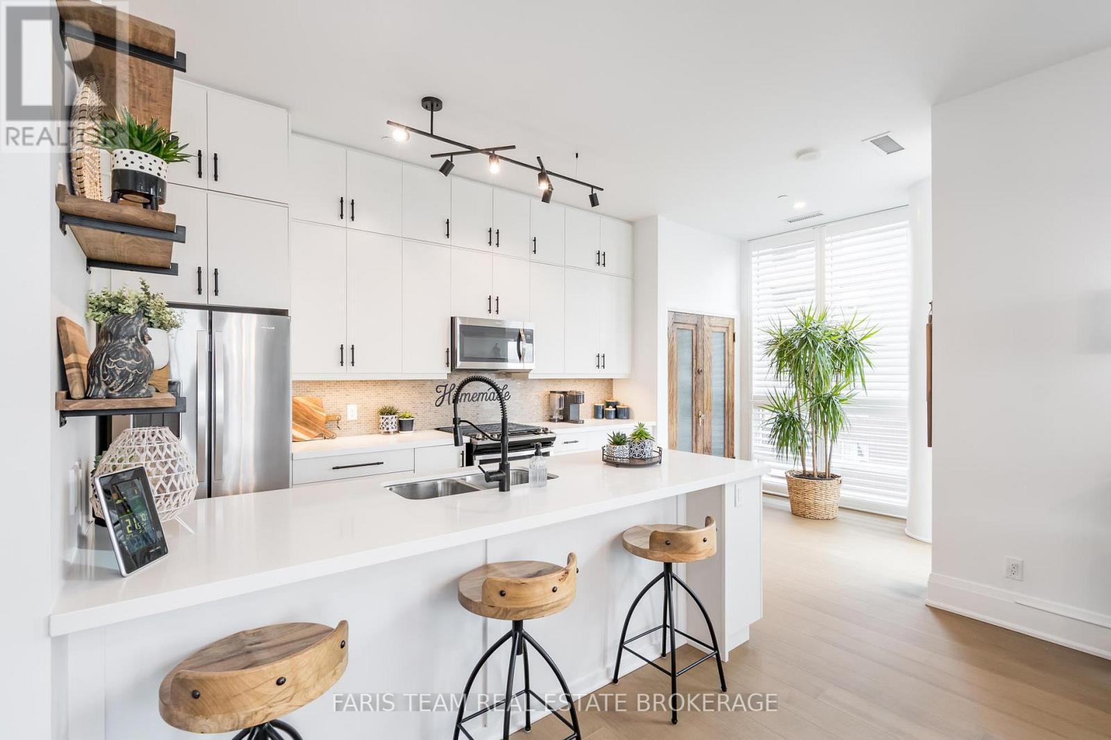 Gph5 - 111 Worsley Street, Barrie, Ontario  L4M 0J5 - Photo 8 - S12950214