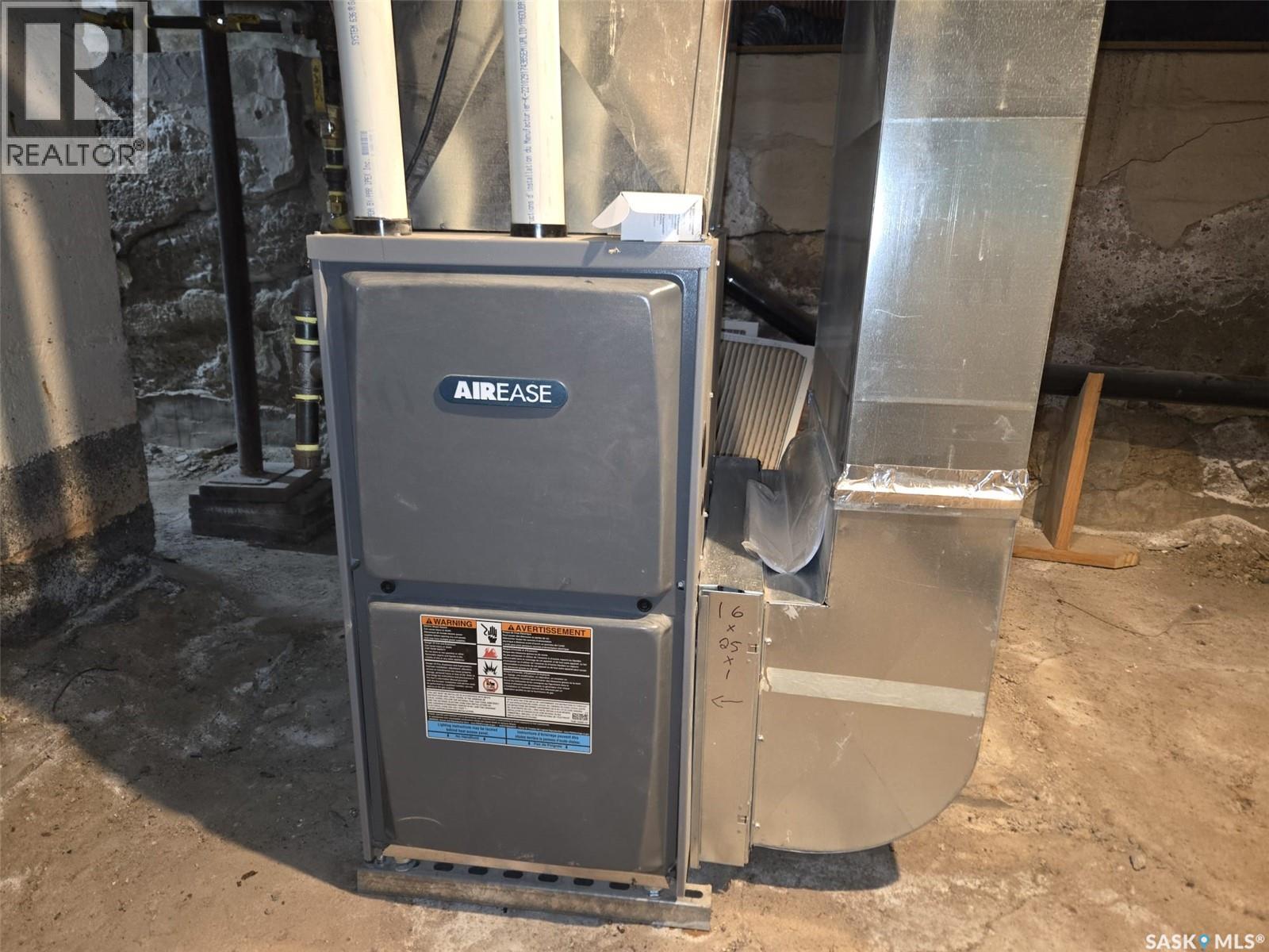 309 3rd Street W, Wilkie, Saskatchewan  S0K 4W0 - Photo 26 - SK031843