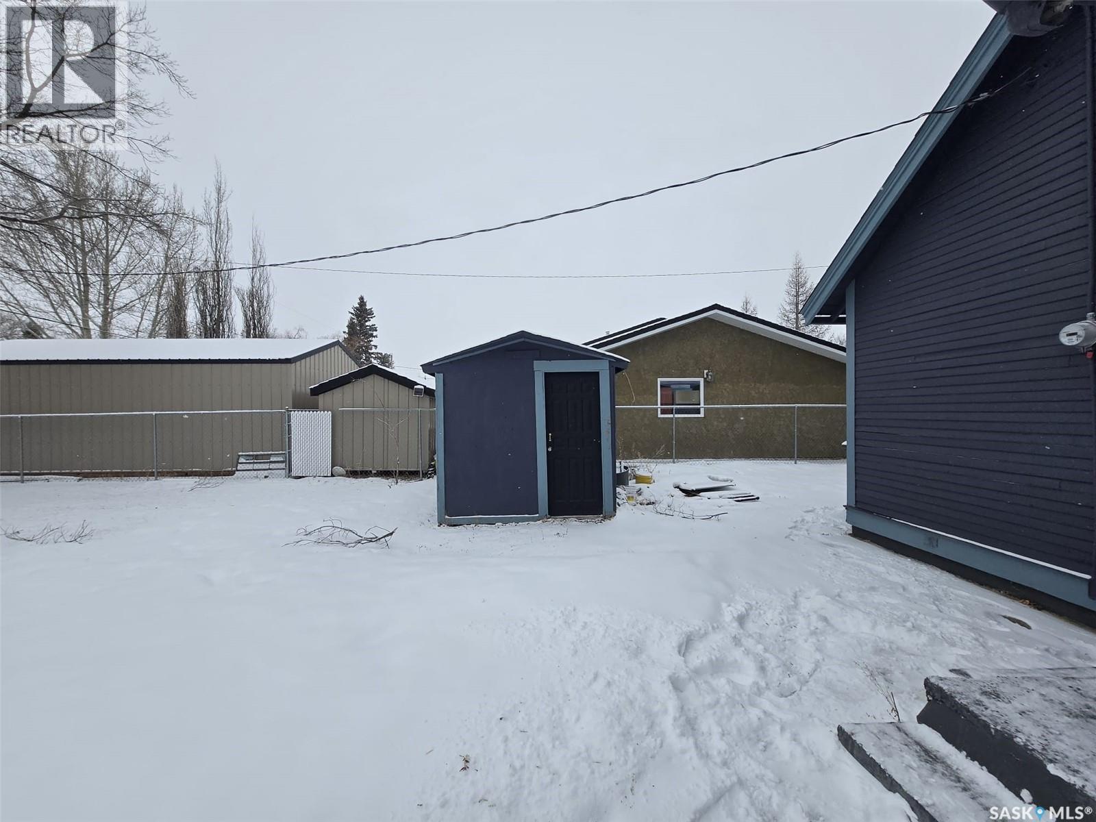 309 3rd Street W, Wilkie, Saskatchewan  S0K 4W0 - Photo 38 - SK031843