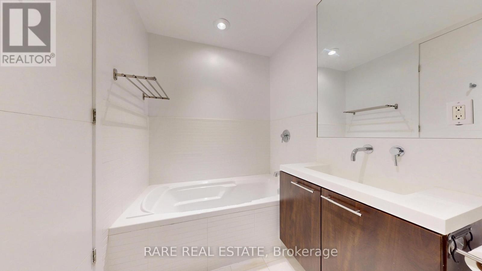 802 - 66 Portland Street, Toronto, Ontario  M5V 2M6 - Photo 21 - C12949440