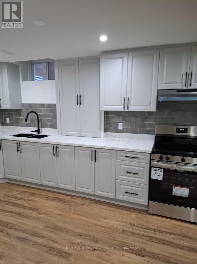 23 Terry Crescent, Clarington, Ontario  L1C 0W4 - Photo 3 - E12947598