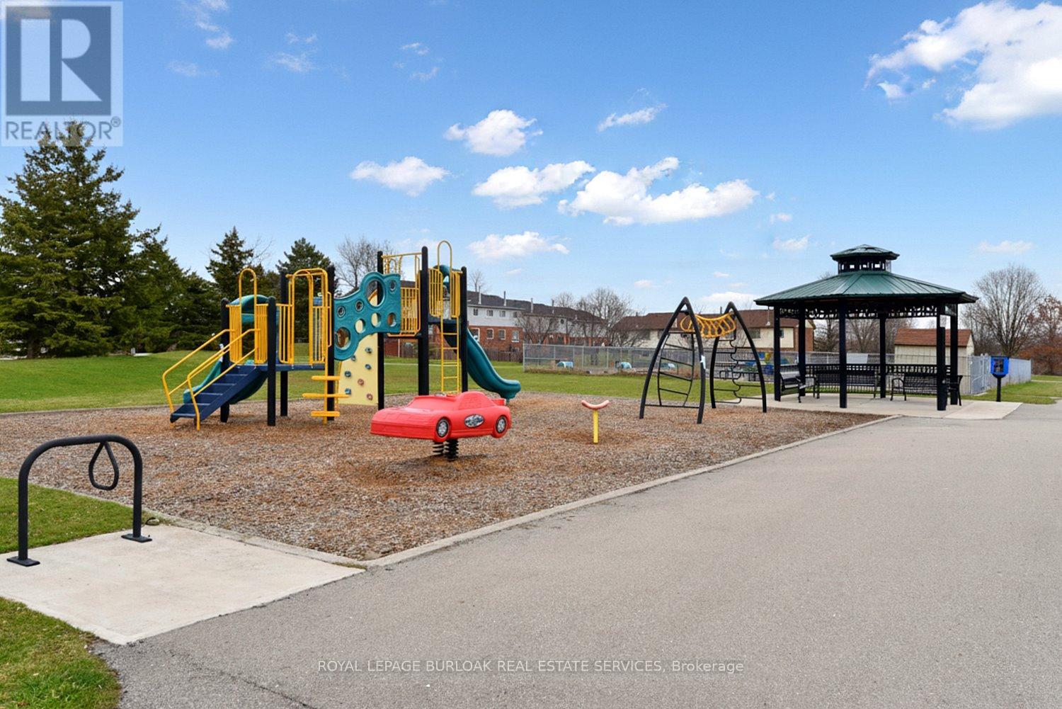 42 - 2065 Amherst Heights Court, Burlington, Ontario  L7P 4S1 - Photo 39 - W12883774