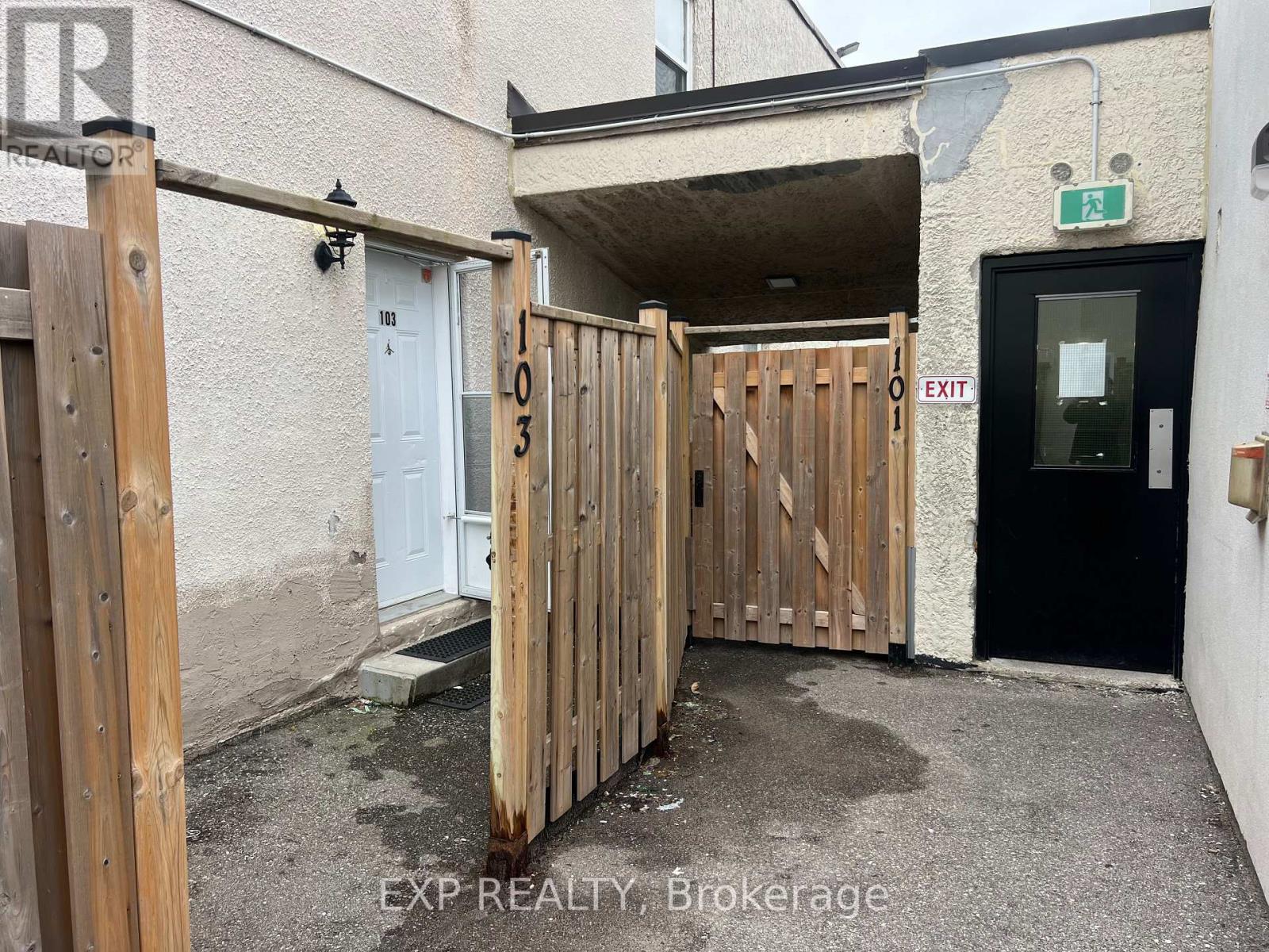 3040 Constitution Boulevard, Mississauga, Ontario  L4Y 3X7 - Photo 27 - W12947754