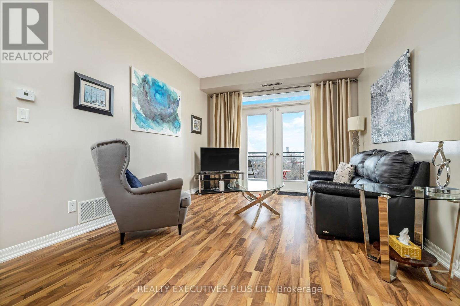 414 - 245 Dalesford Road, Toronto, Ontario  M8Y 4H7 - Photo 4 - W12950032