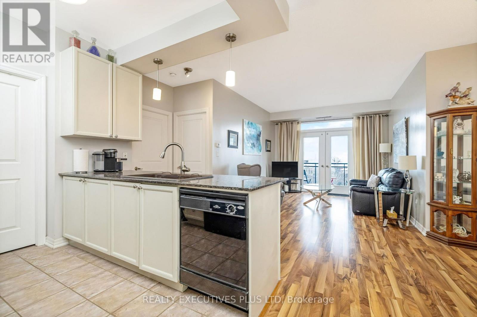 414 - 245 Dalesford Road, Toronto, Ontario  M8Y 4H7 - Photo 9 - W12950032