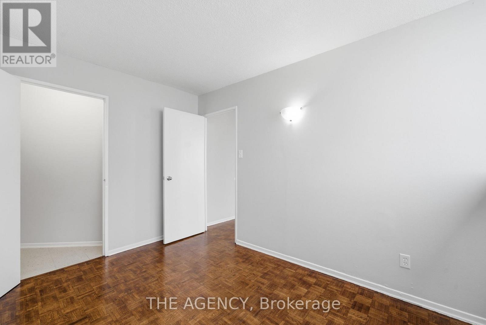 1603b - 2360 Dundas Street W, Toronto, Ontario  M6P 4B2 - Photo 9 - W12950038