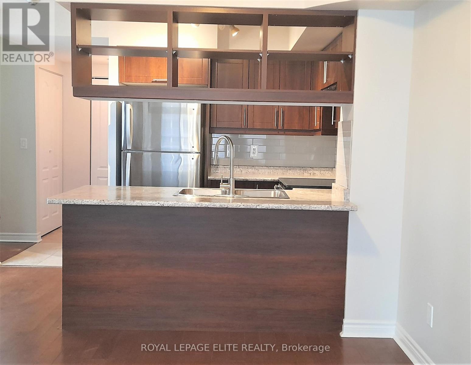 1012 - 4090 Living Arts Drive N, Mississauga, Ontario  L5B 4M8 - Photo 2 - W12950122