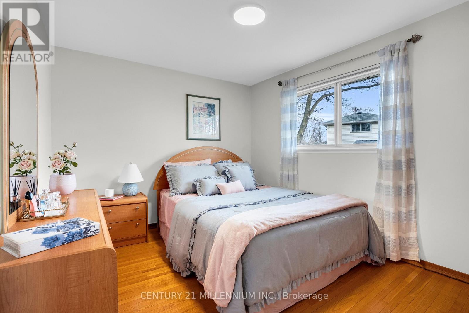 49 Harper Road, Brampton, Ontario  L6W 2W7 - Photo 23 - W12950142