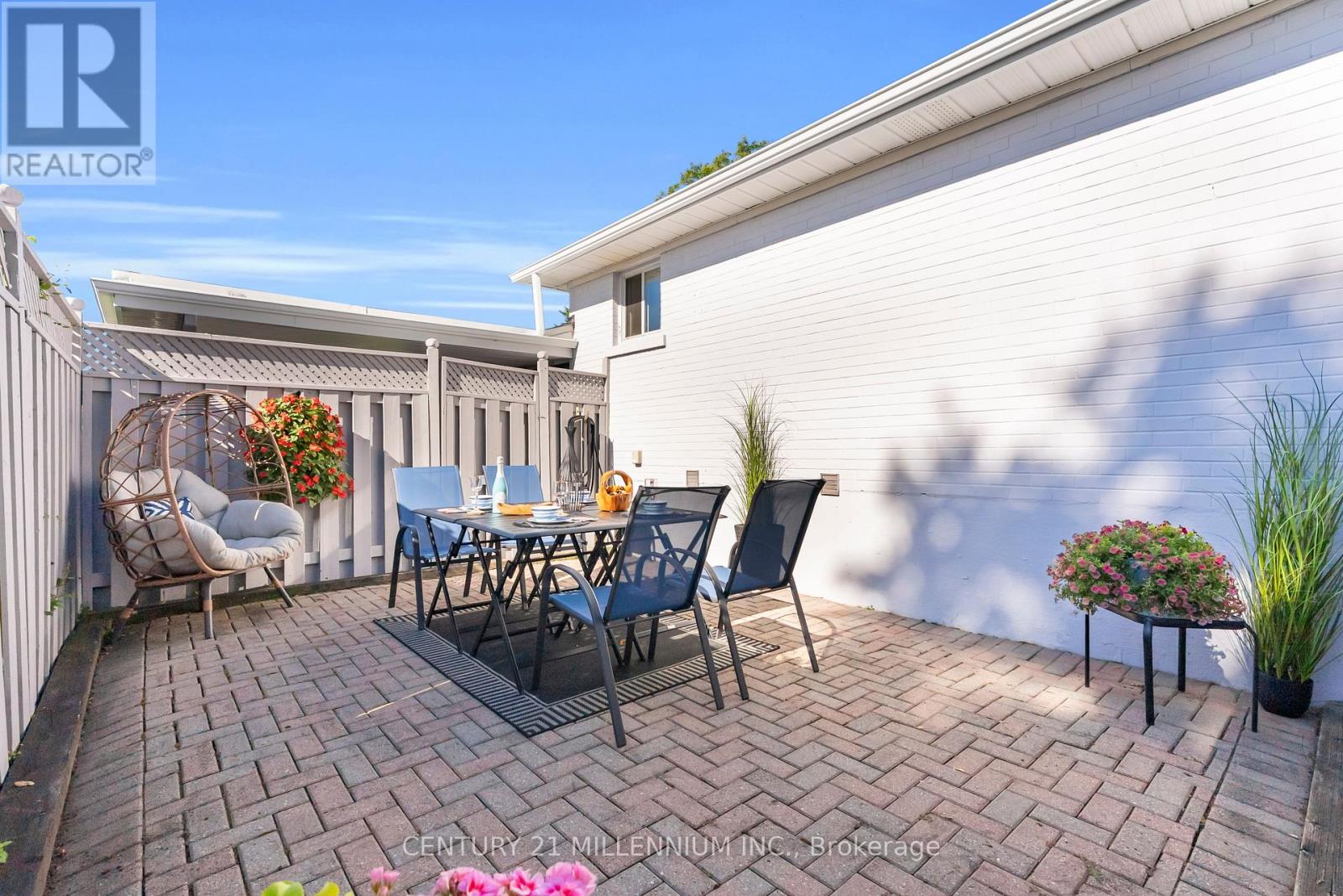 49 Harper Road, Brampton, Ontario  L6W 2W7 - Photo 37 - W12950142