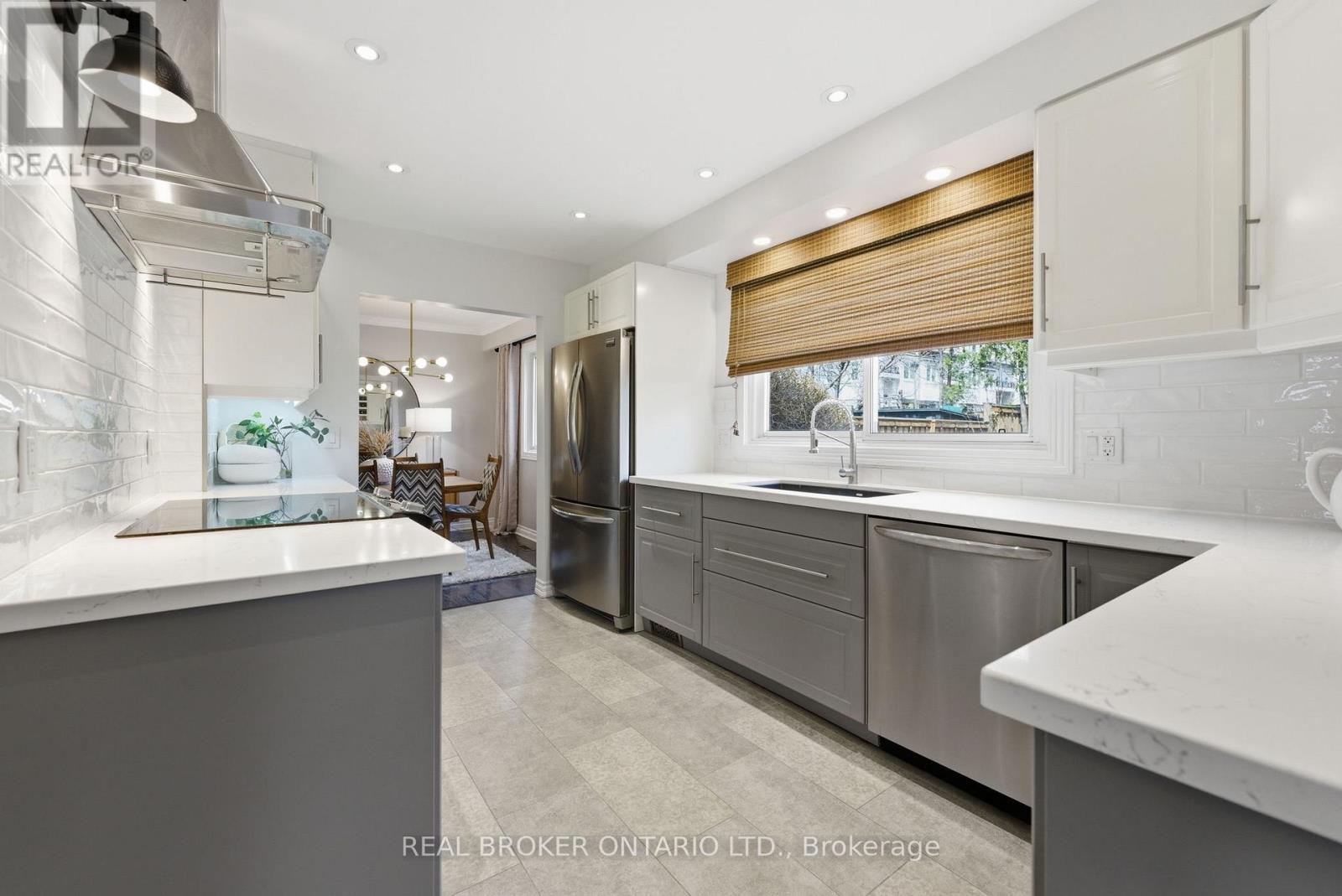 1251 Nottingham Avenue, Burlington, Ontario  L7P 2R5 - Photo 16 - W12950204