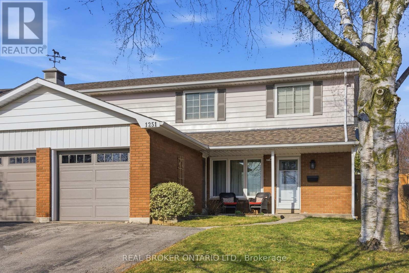 1251 Nottingham Avenue, Burlington, Ontario  L7P 2R5 - Photo 2 - W12950204