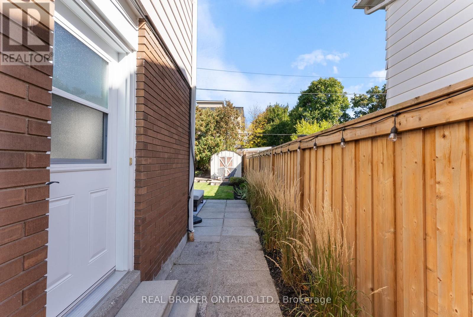 1251 Nottingham Avenue, Burlington, Ontario  L7P 2R5 - Photo 36 - W12950204