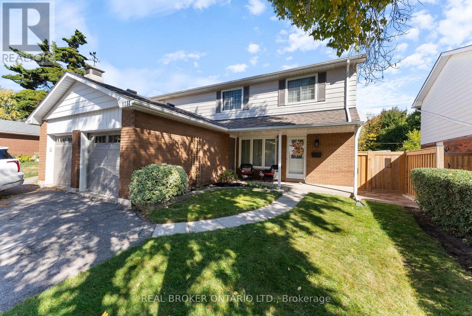 1251 Nottingham Avenue, Burlington, Ontario  L7P 2R5 - Photo 5 - W12950204